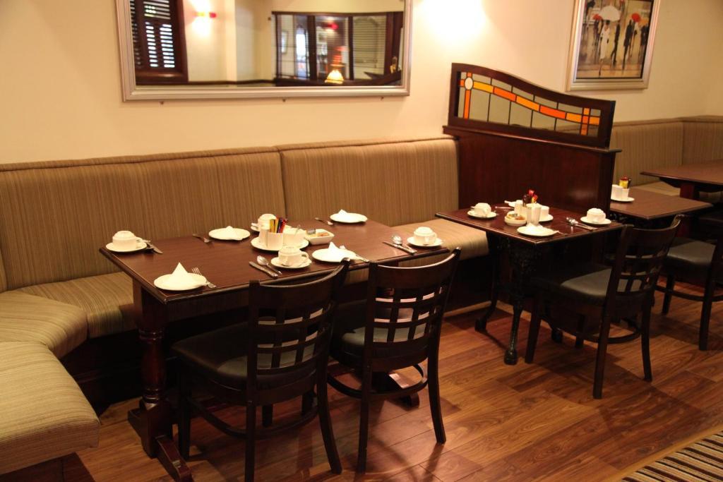 Dalton Inn Hotel Claremorris Eksteriør bilde